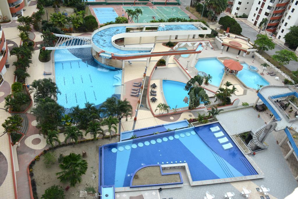 Playa Almendro Resort Tonsupa Exteriör bild