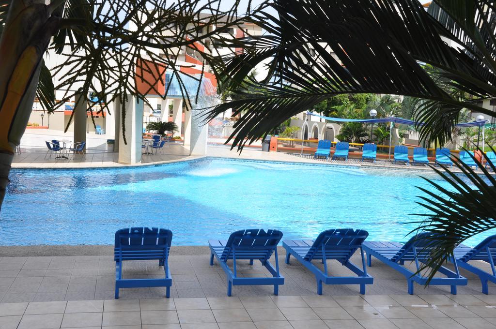 Playa Almendro Resort Tonsupa Exteriör bild