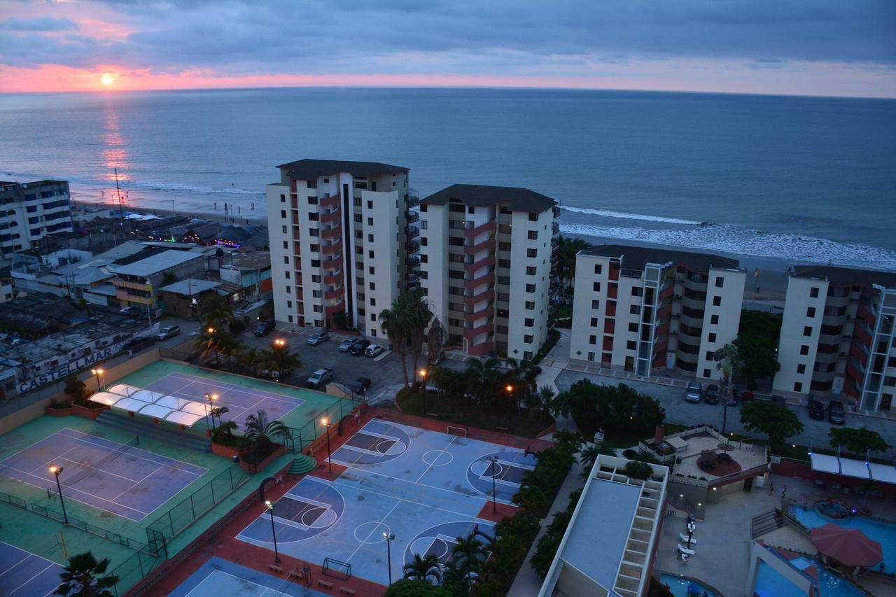 Playa Almendro Resort Tonsupa Exteriör bild