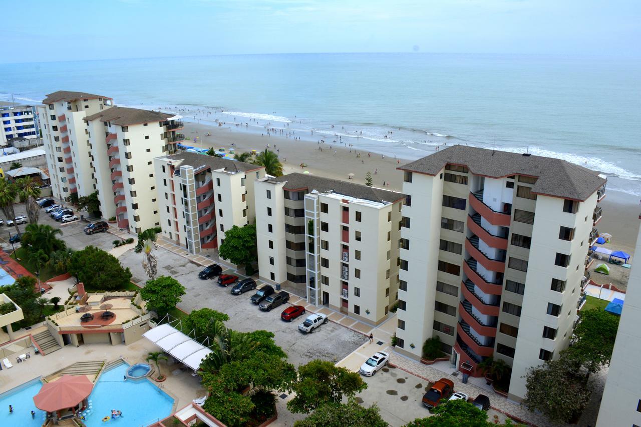 Playa Almendro Resort Tonsupa Exteriör bild